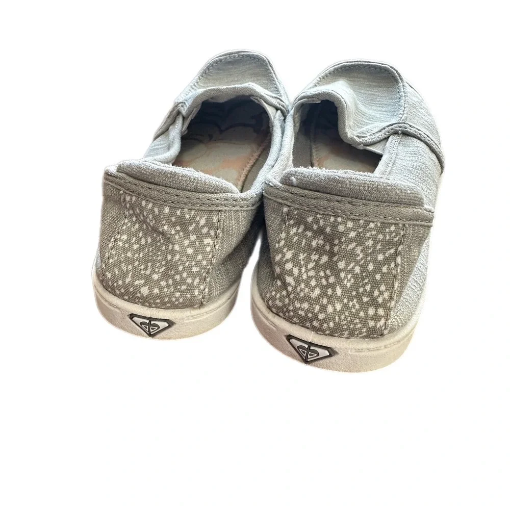Roxy Slip‎ On Shoes Gray White Pattern Women Size 6 Canvas Casual Comfort